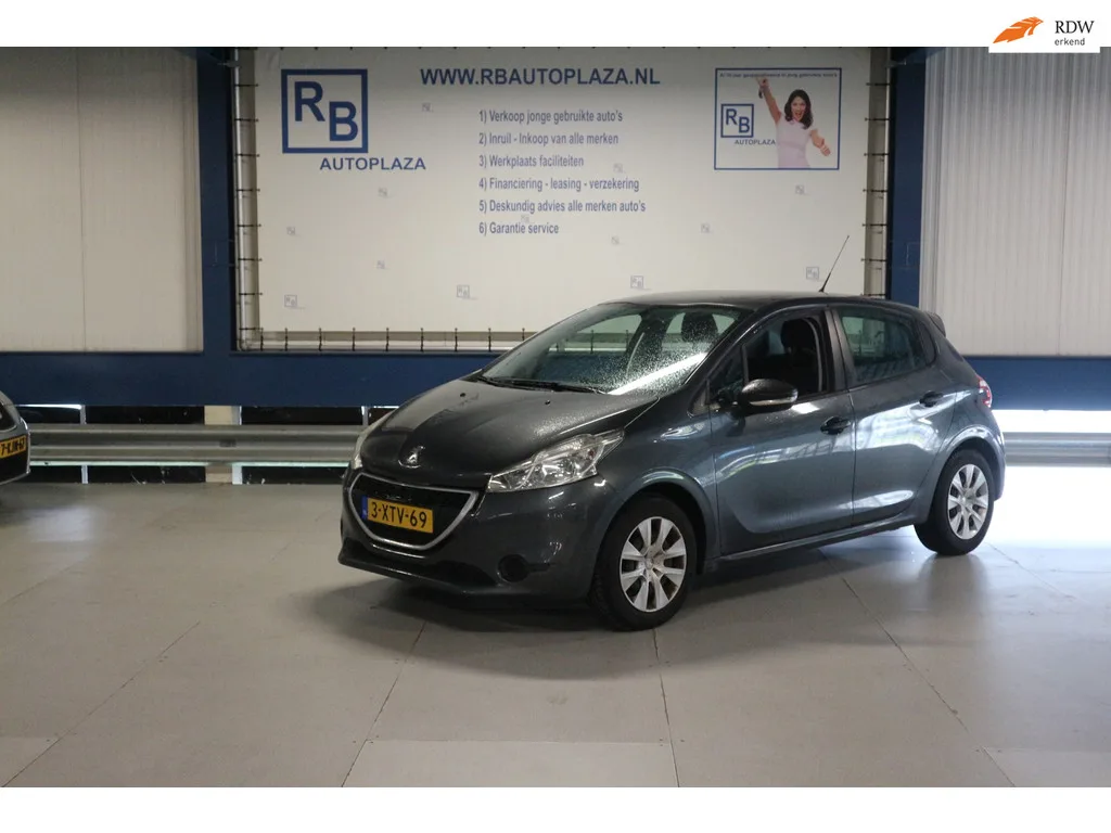 Peugeot 208 (2014) — foto 1