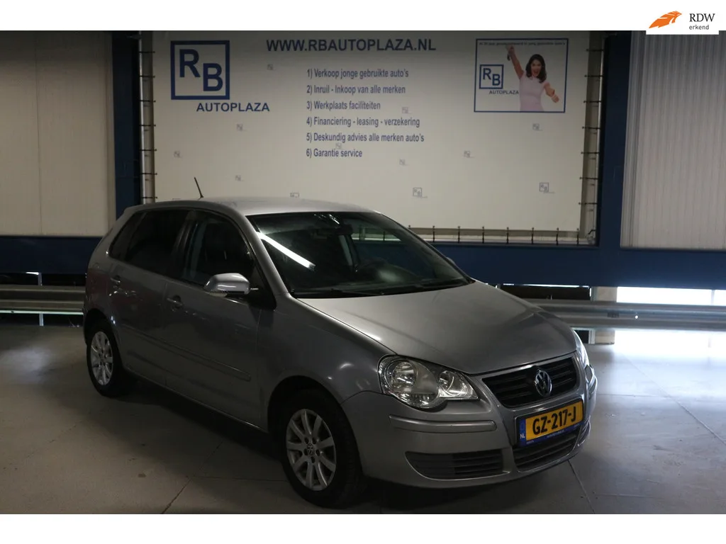 Volkswagen Polo (2008) — foto 1