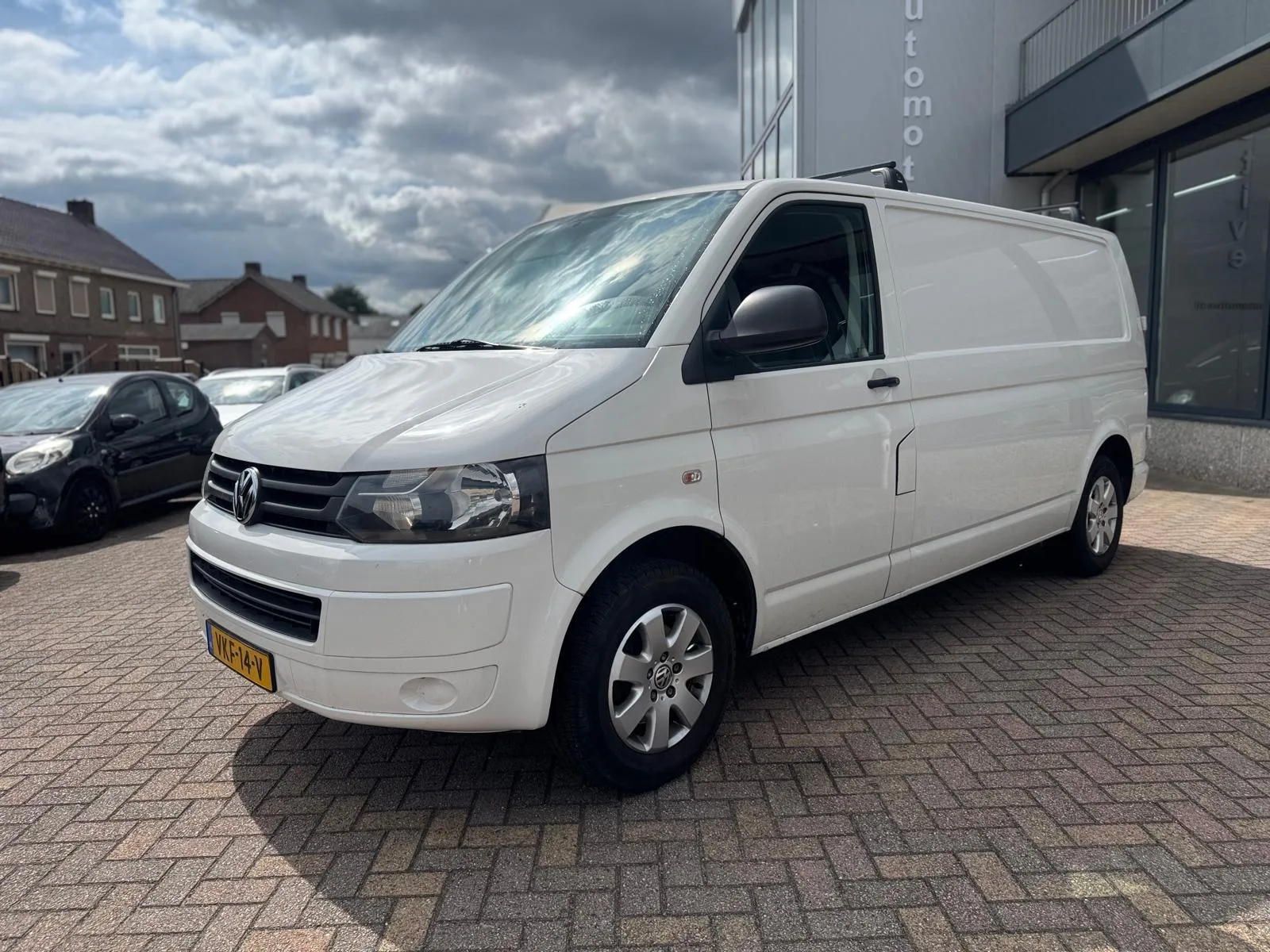 Volkswagen Transporter (2011) — foto 1
