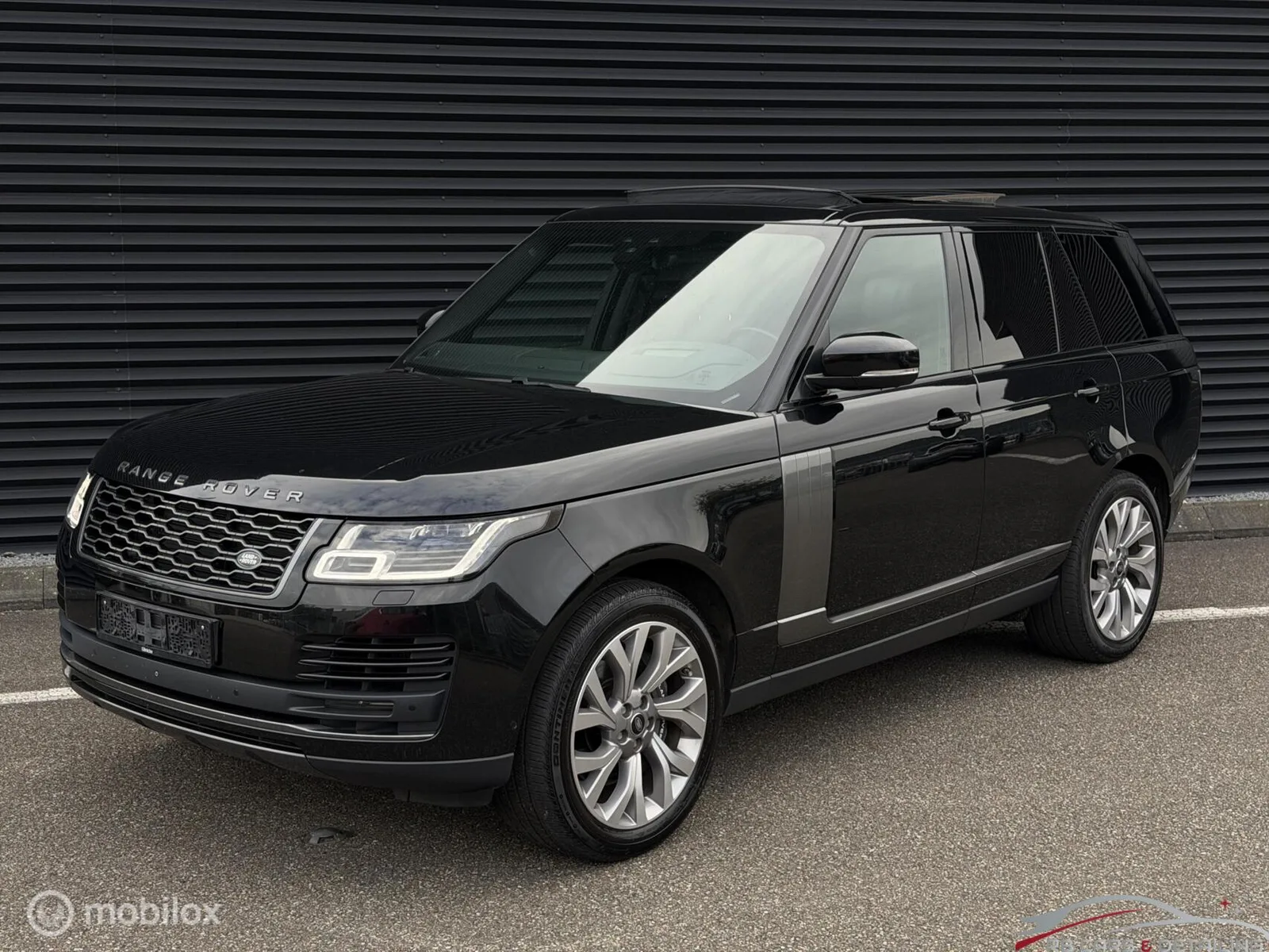Land Rover Range Rover (2018) — foto 1