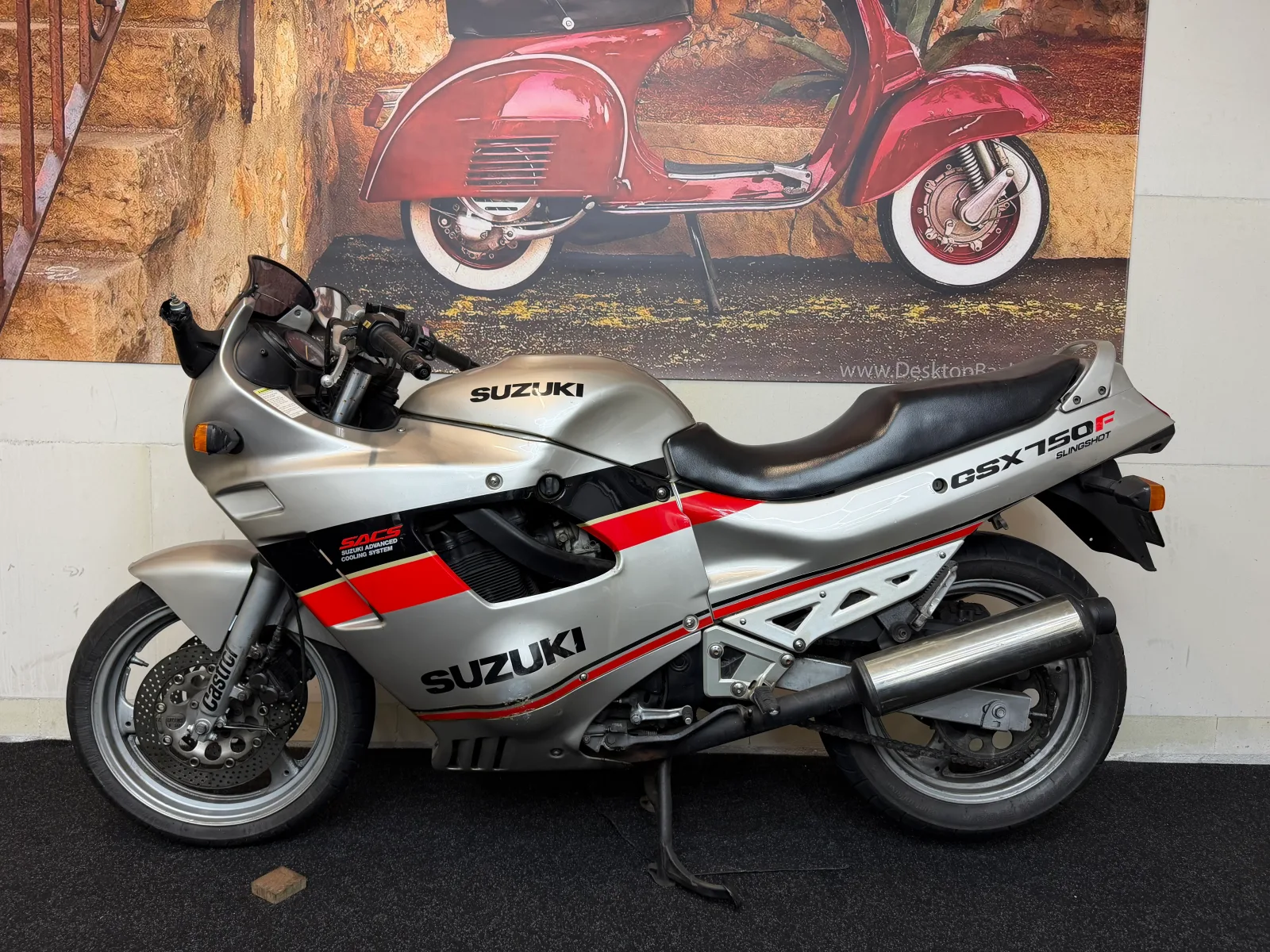 Suzuki GSX-F 750 (1989) — foto 1