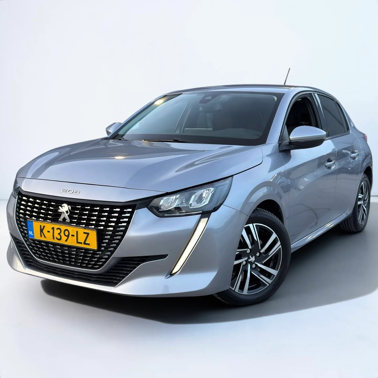Peugeot 208 (2021) — foto 1