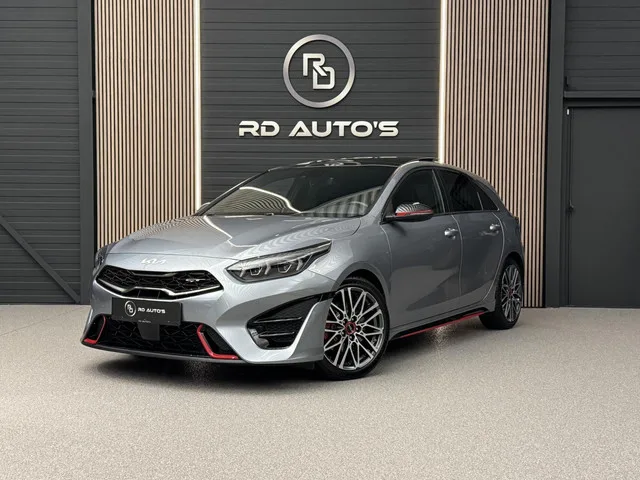Kia Ceed (2022) — foto 1