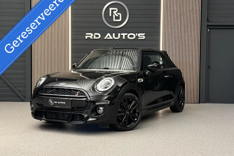 MINI Cabrio (2020)
