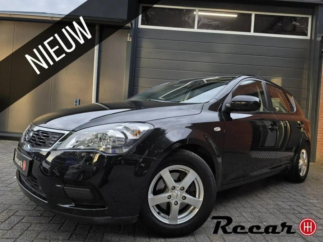 Kia Ceed (2010) — foto 1