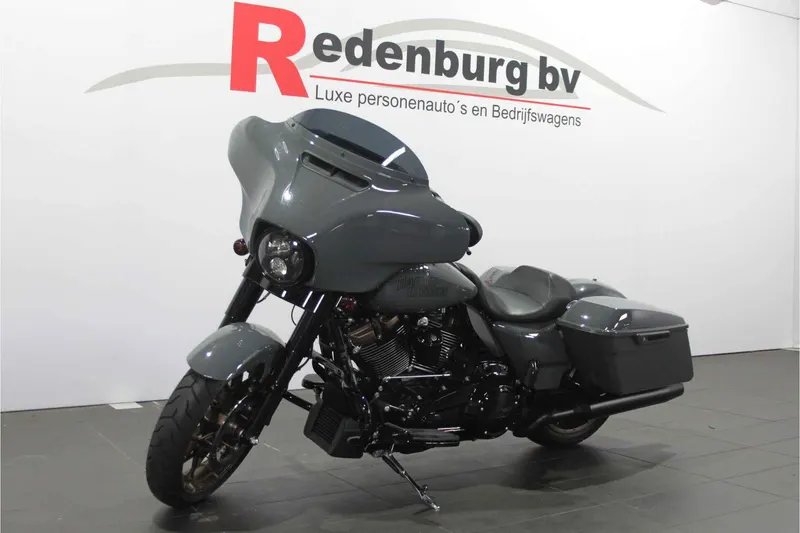 Harley-Davidson Street Glide 117 (2023)