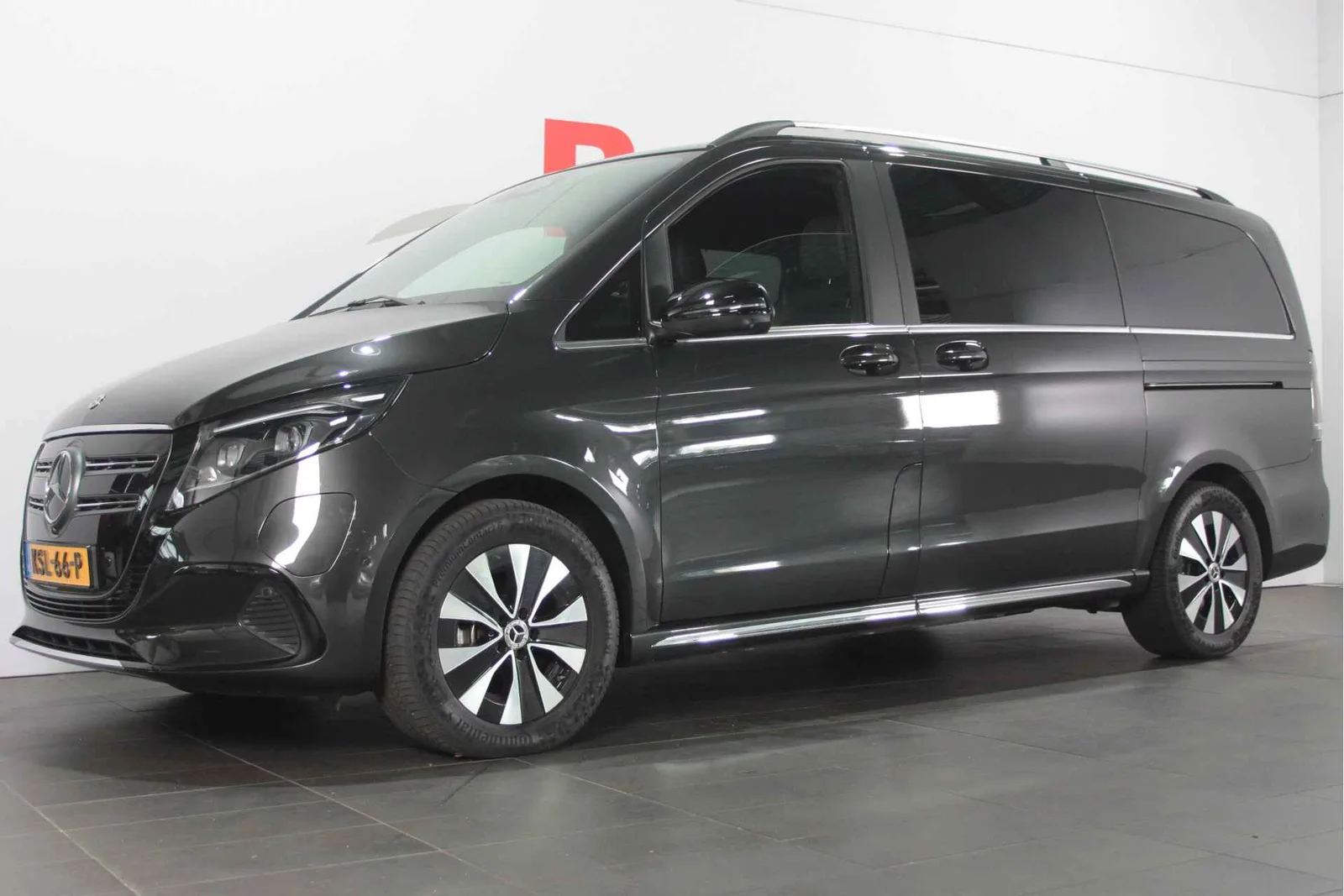 Mercedes-Benz EQV (2025) — foto 1