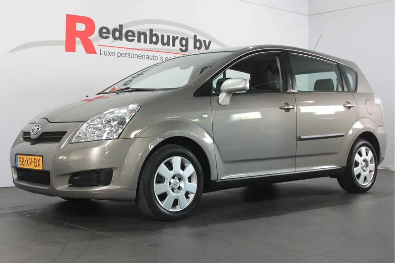 Toyota Verso (2007)