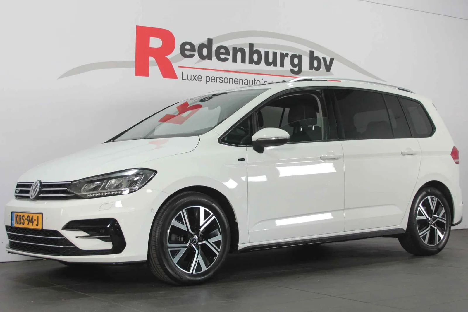Volkswagen Touran (2018) — foto 1