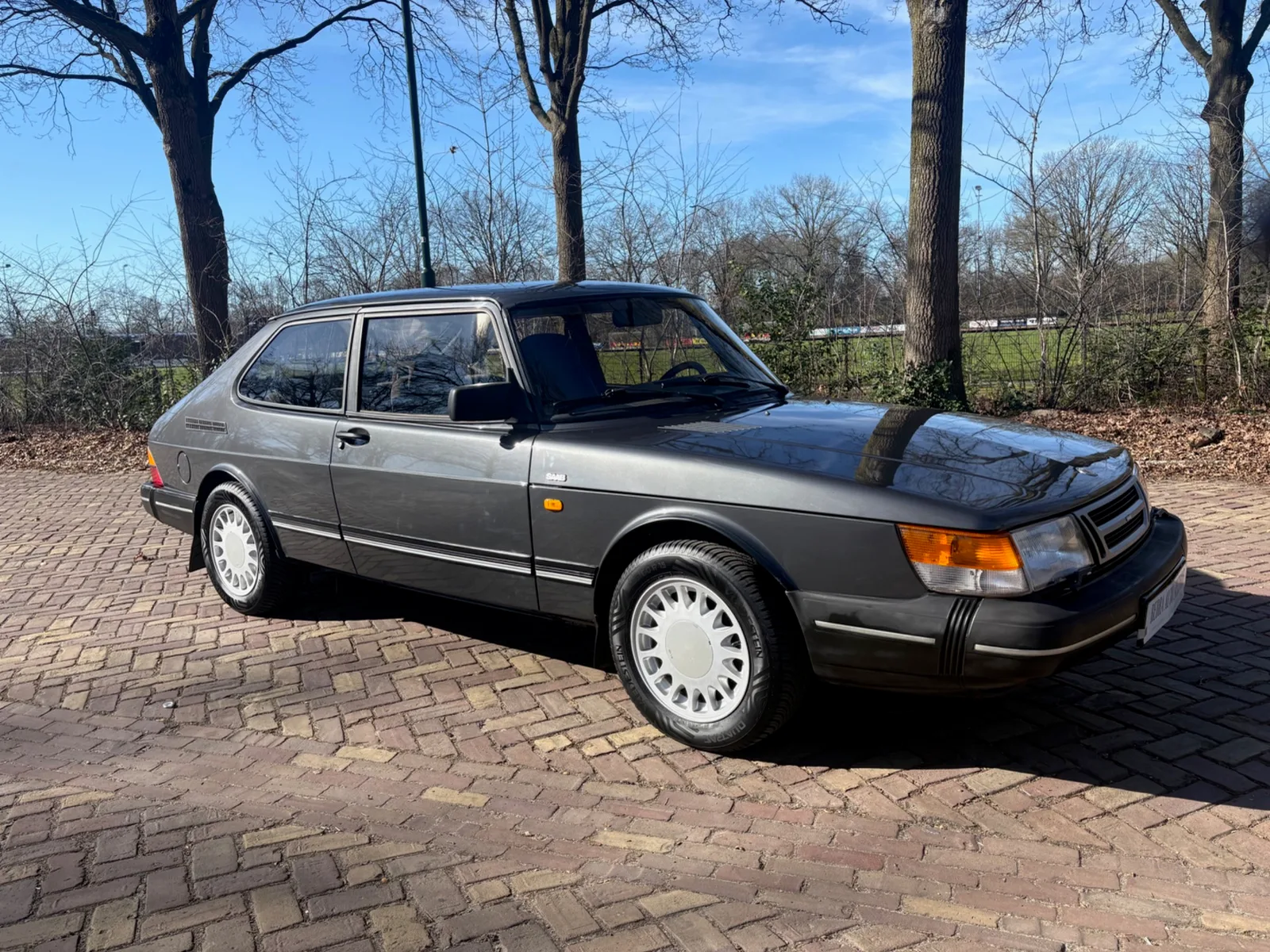 Saab 900 (1990) — foto 1