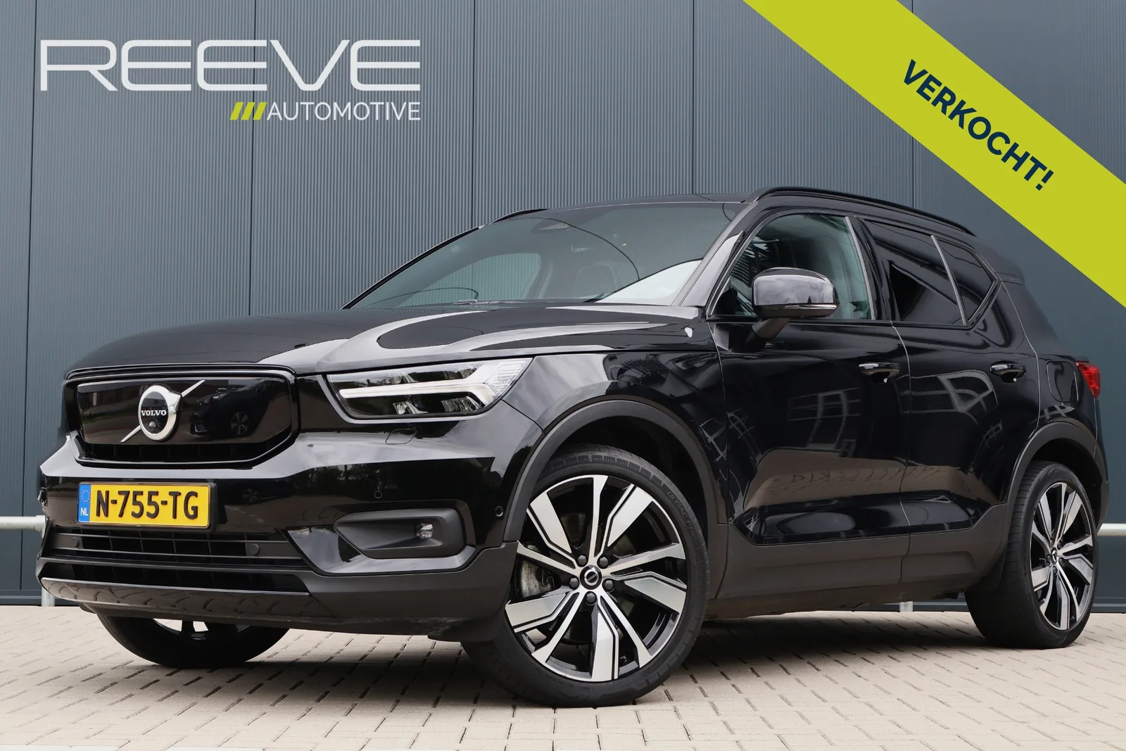 Volvo XC40 (2021) — foto 1