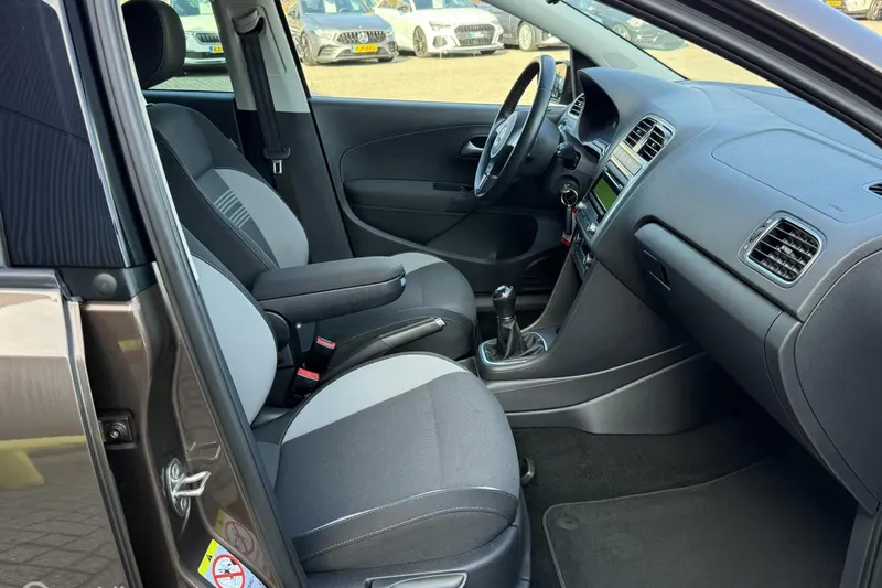 Volkswagen Polo (2014)