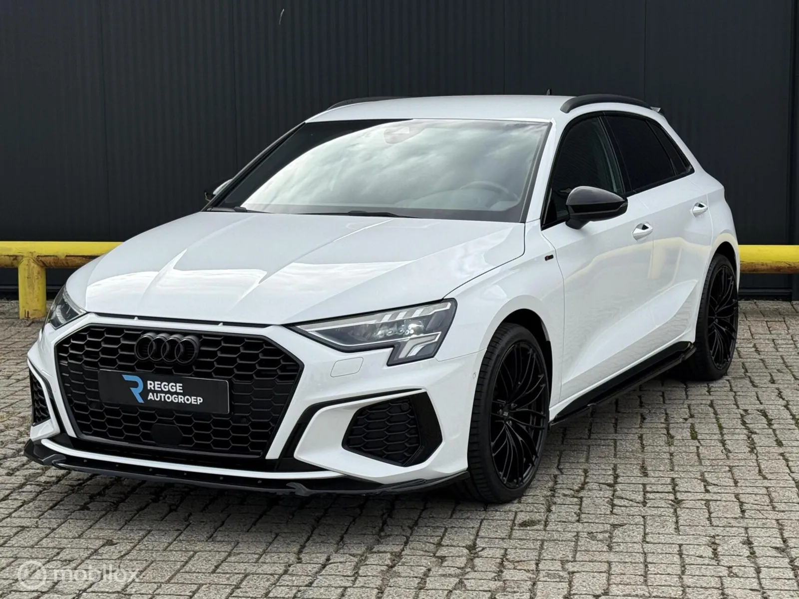 Audi A3 (2021) — foto 1