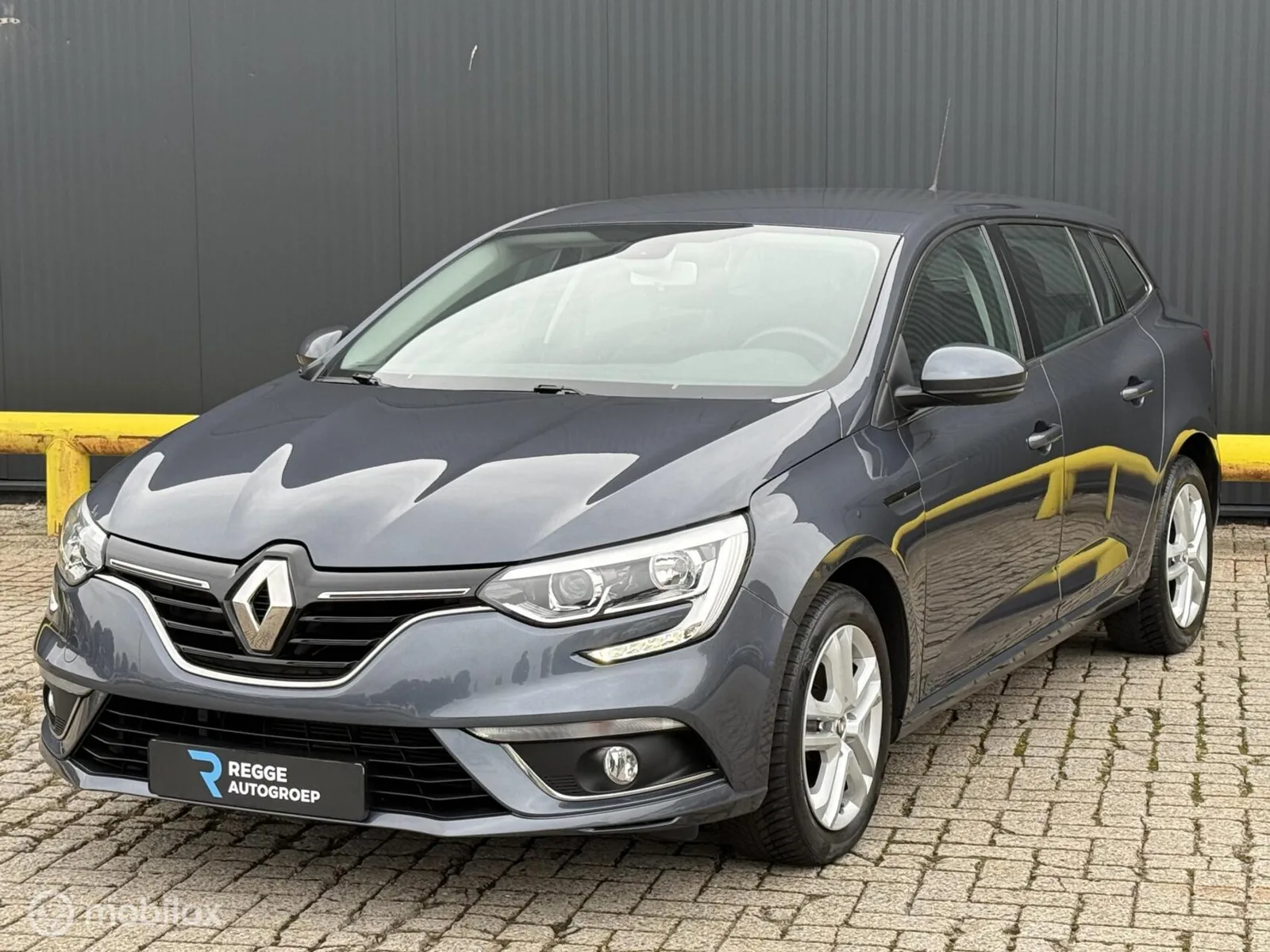 Renault Mégane (2018) — foto 1