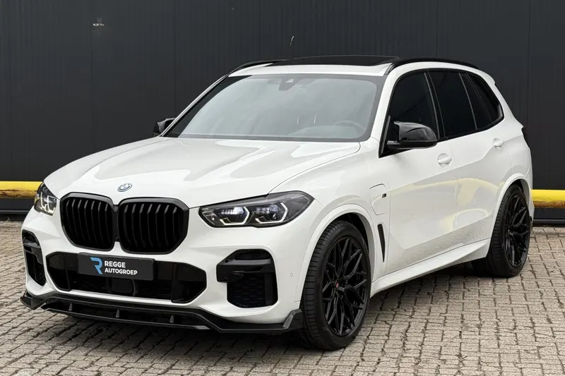 BMW X5 (2021)