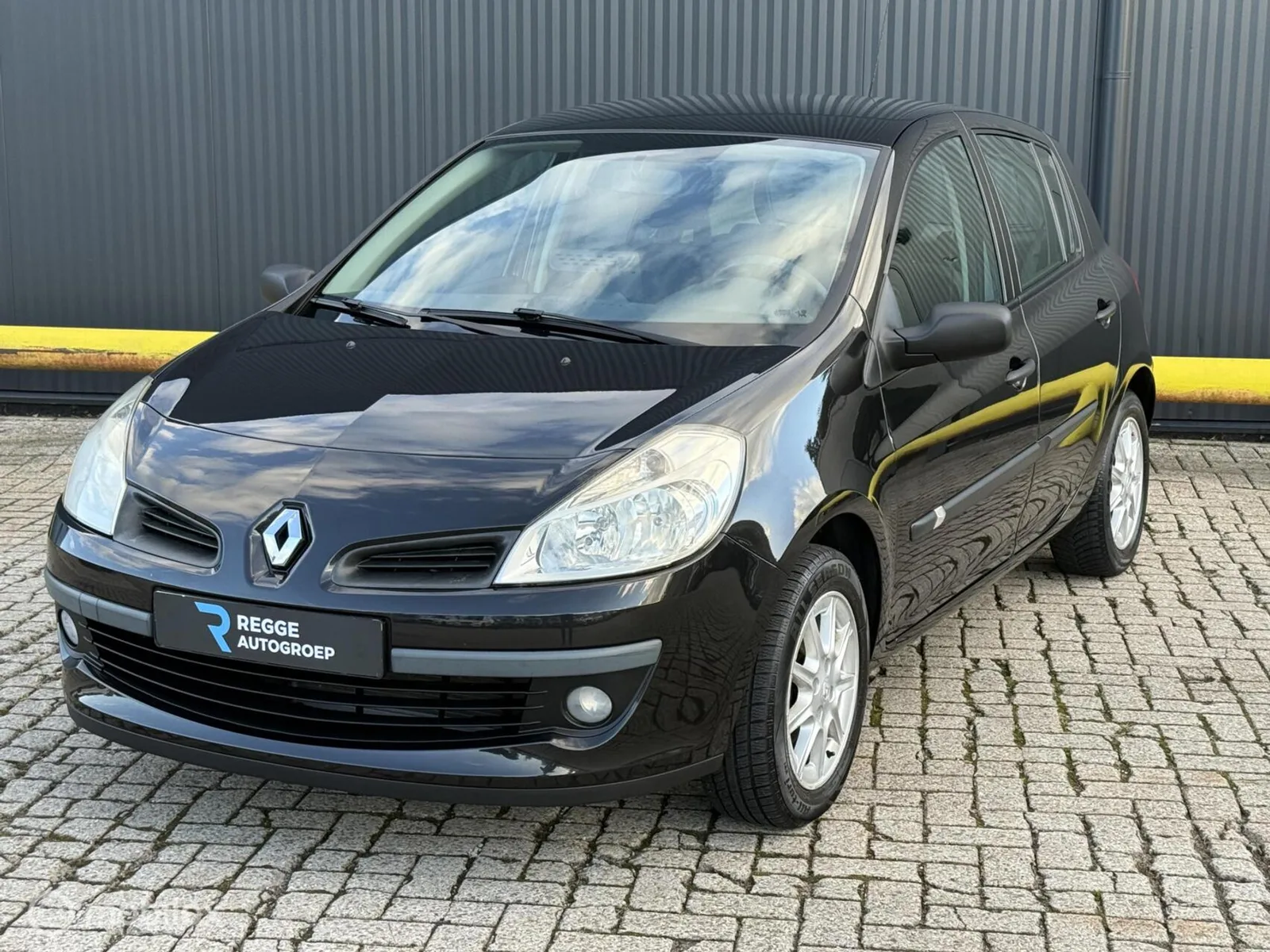 Renault Clio (2008) — foto 1