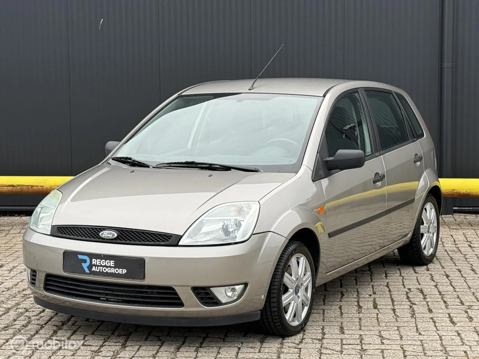 Ford Fiesta (2003) — foto 1