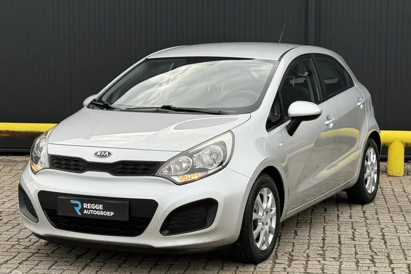 Kia Rio (2012)