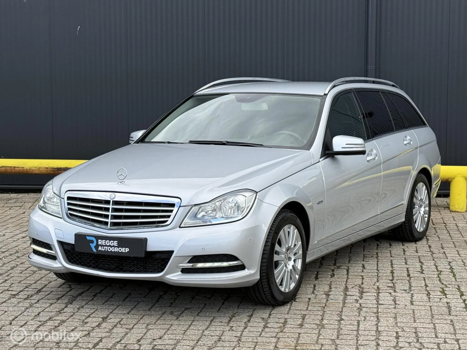 Mercedes-Benz C-Klasse (2011) — foto 1