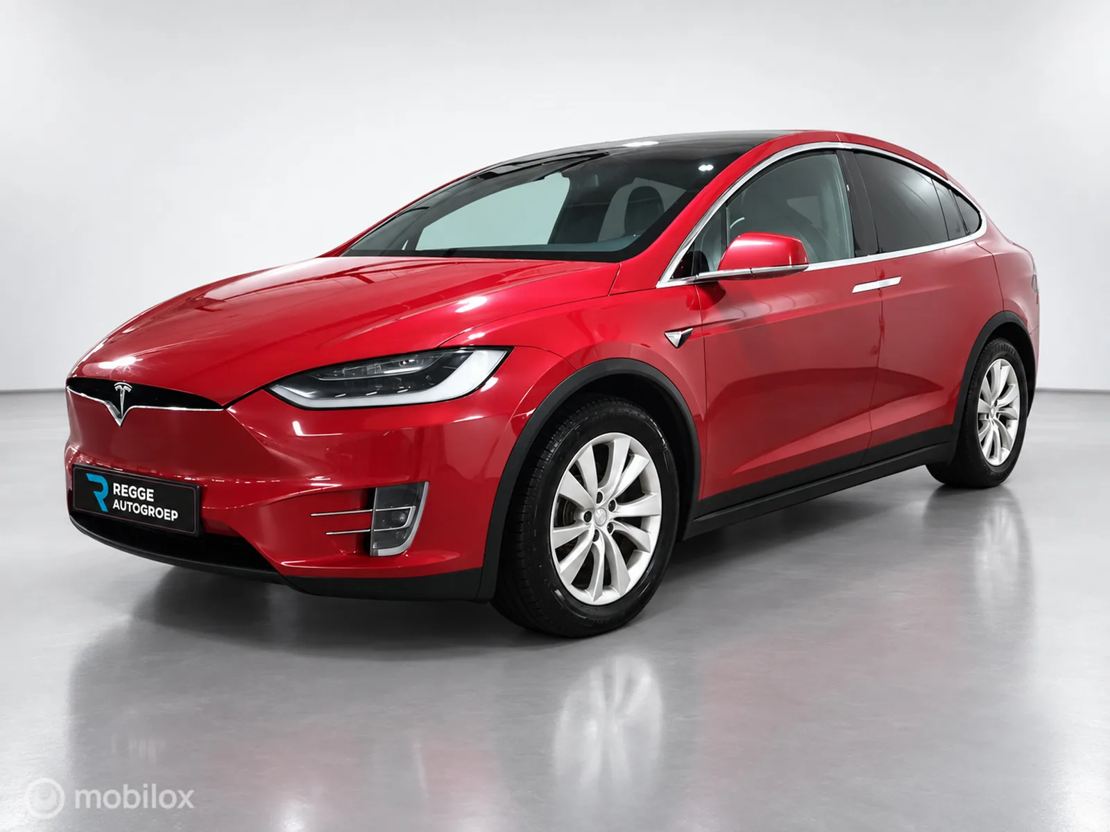 Tesla Model X (2018) — foto 1