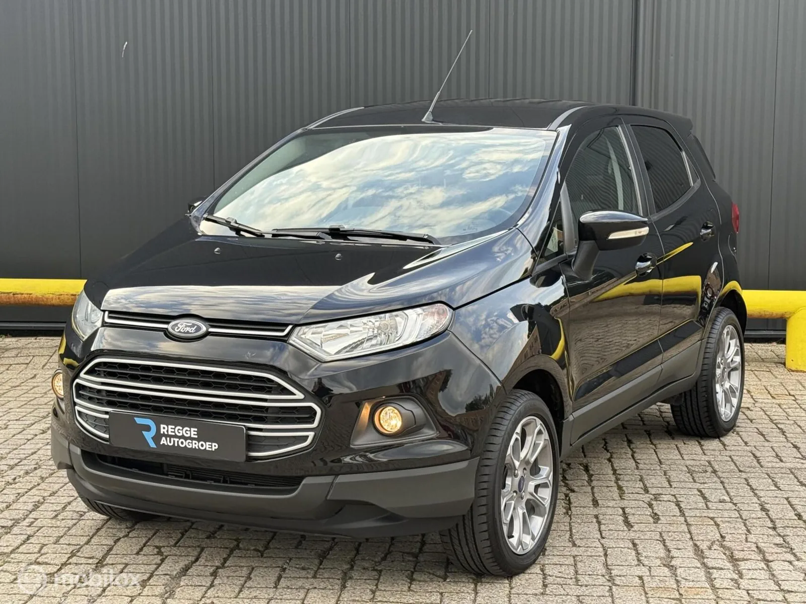 Ford EcoSport (2017) — foto 1