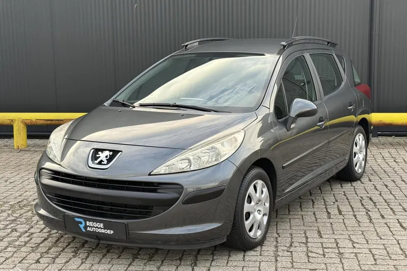 Peugeot 207 (2008)