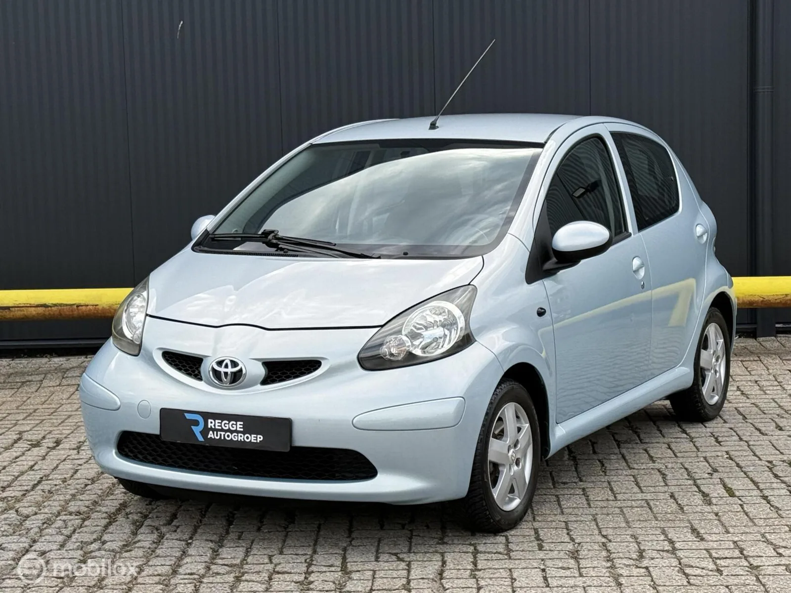 Toyota Aygo (2005) — foto 1