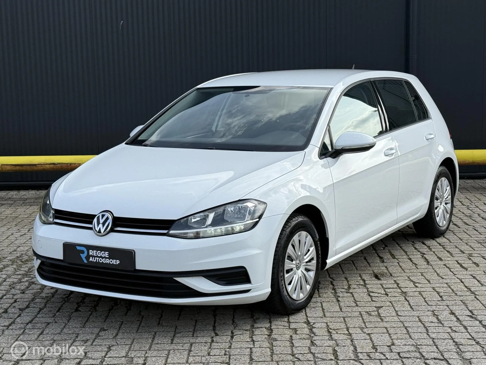 Volkswagen Golf (2017) — foto 1