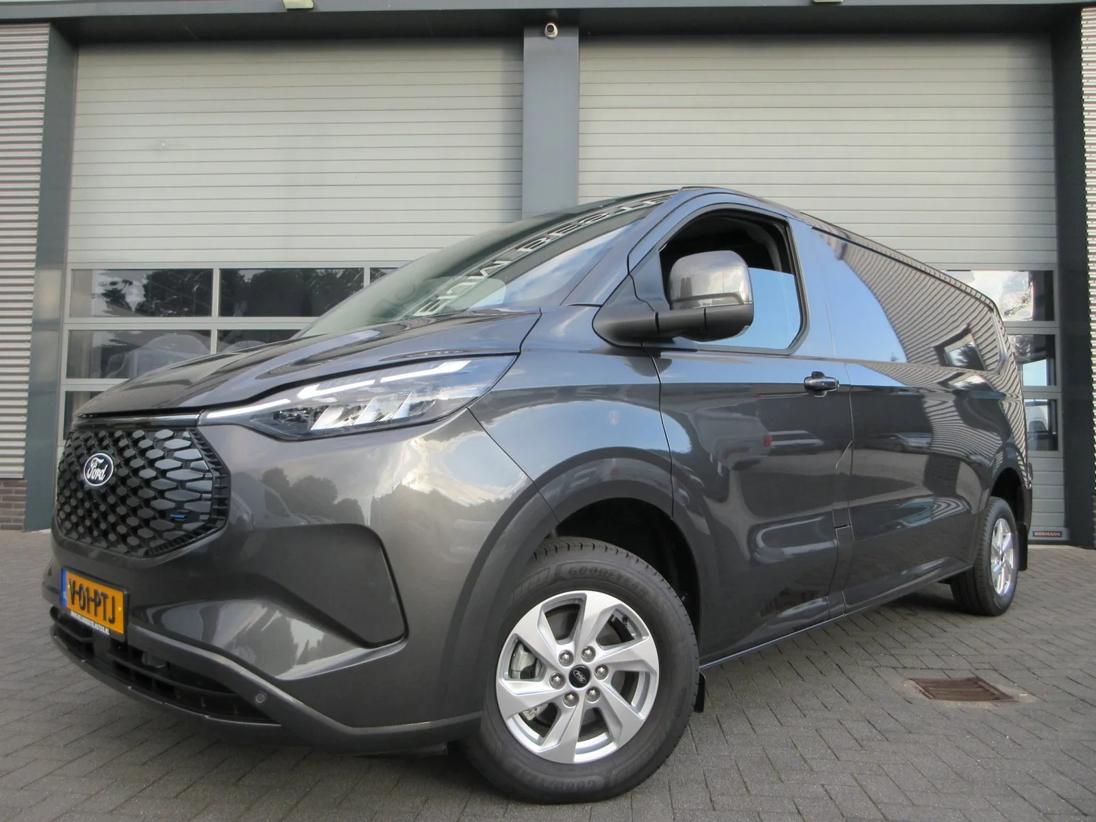 Ford E-Transit (2026) — foto 1