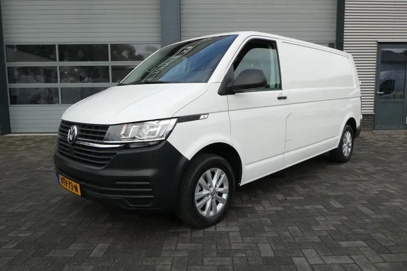 Volkswagen Transporter (2023)