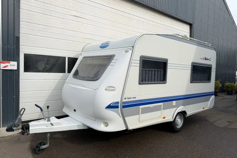 Hobby De Luxe (2004)