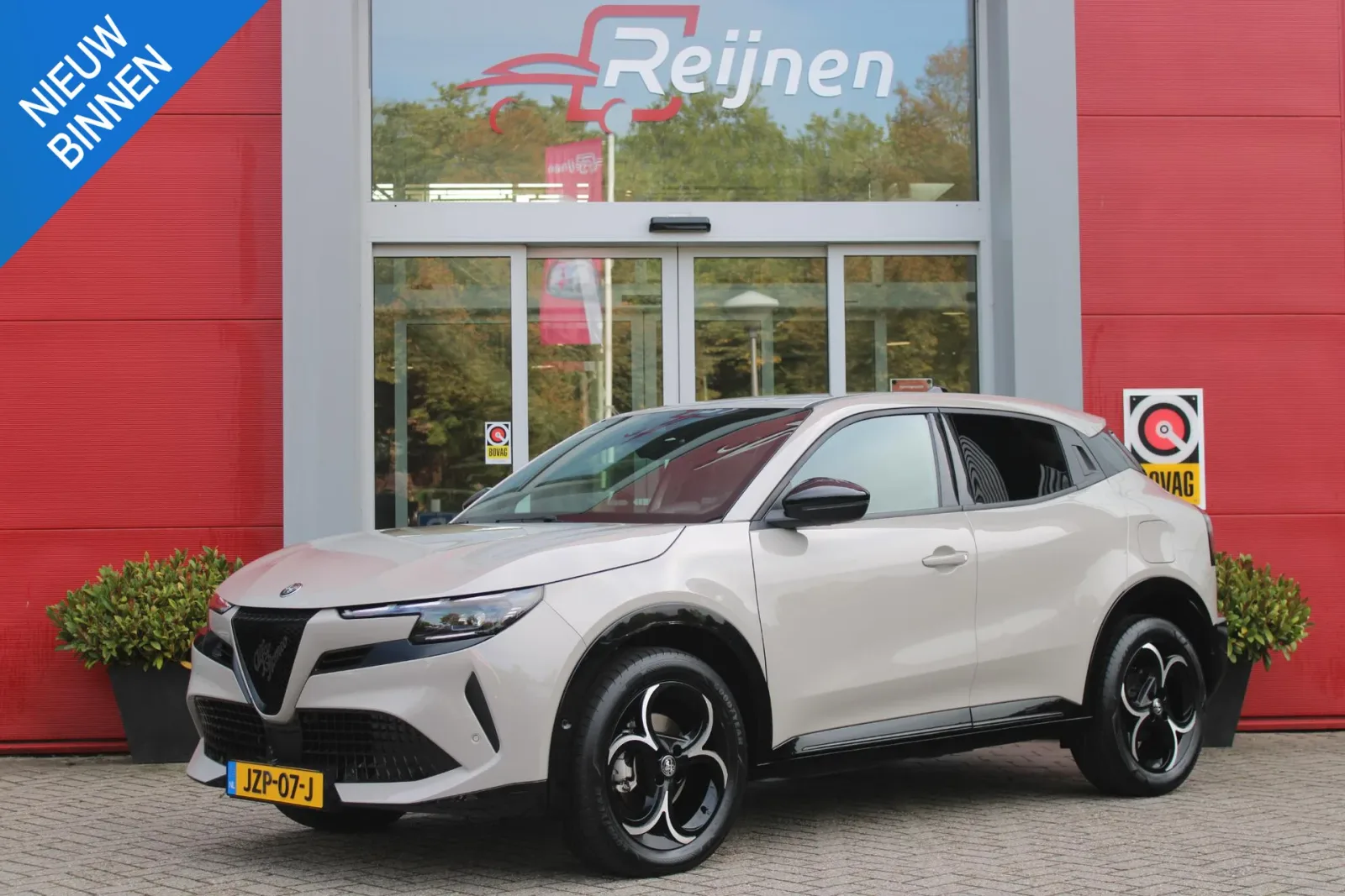 Alfa Romeo Junior (2026) — foto 1