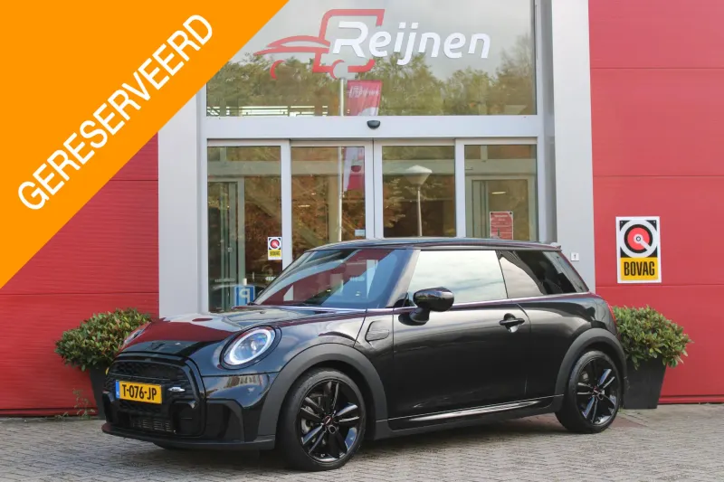MINI Cooper (2023)