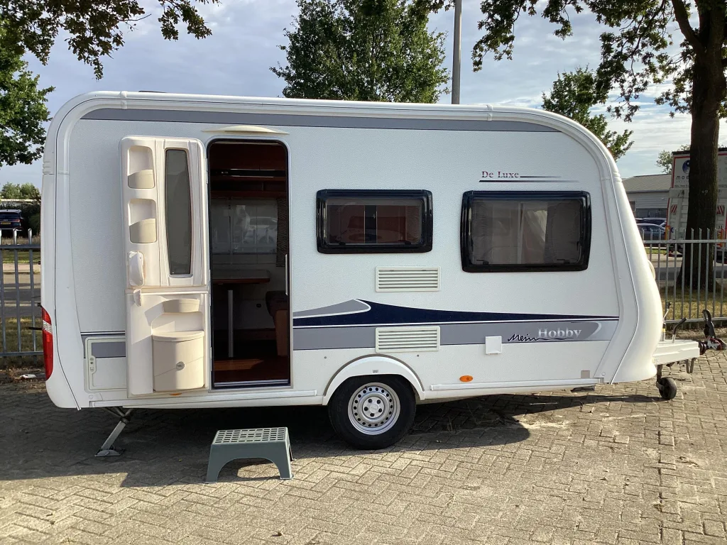 Hobby De Luxe (2013) — foto 1