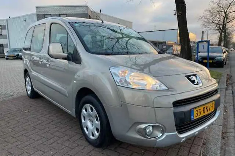 Peugeot Partner (2011)