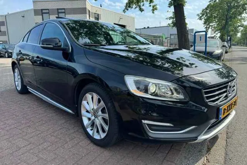 Volvo S60 (2013)