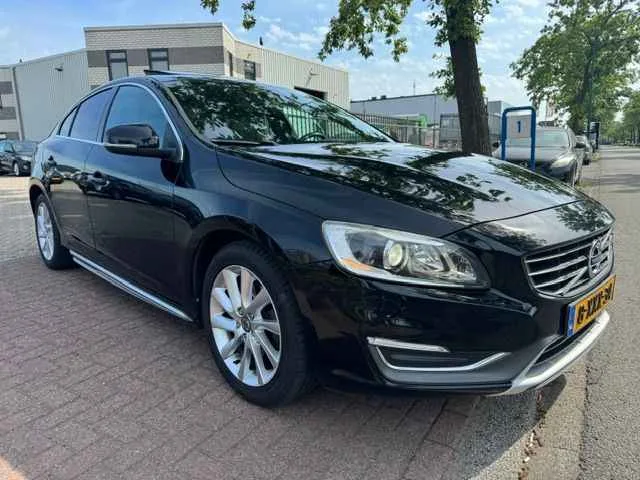 Volvo S60 (2013) — foto 1