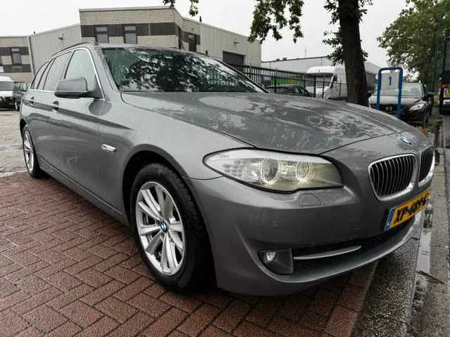 BMW 5-Serie (2012) — foto 1