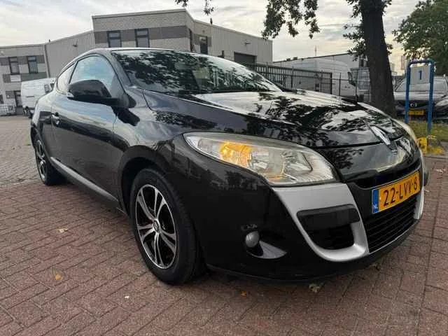 Renault Mégane (2010) — foto 1