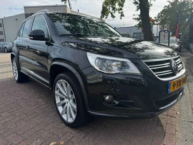 Volkswagen Tiguan (2011) — foto 1