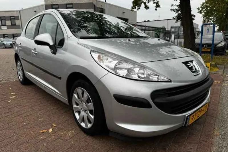Peugeot 207 (2008)