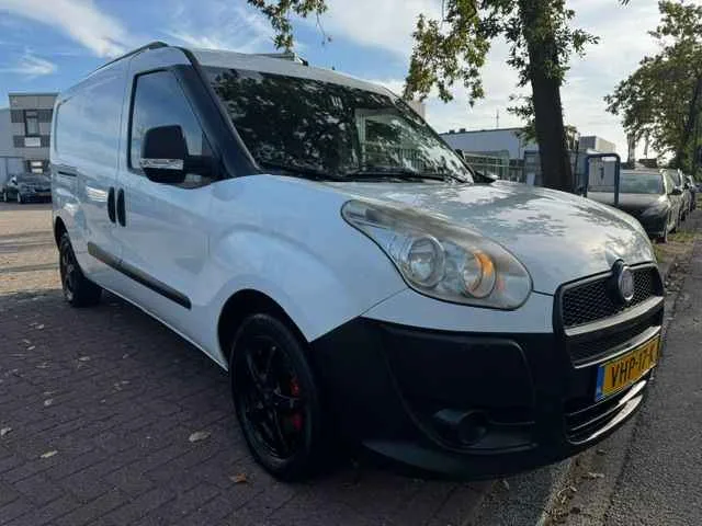 Fiat Doblò Cargo (2010) — foto 1