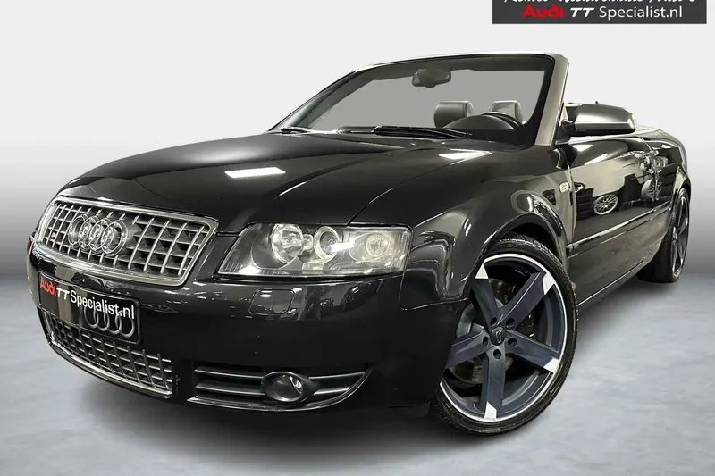 Audi S4 (2004)