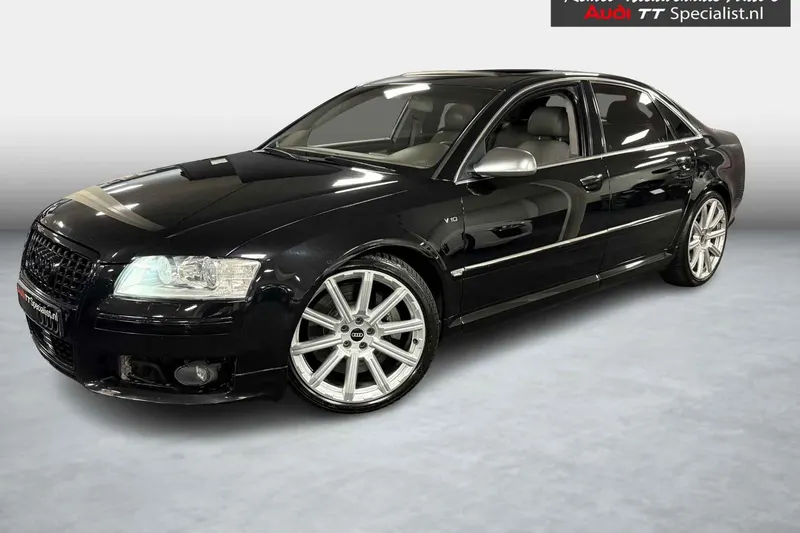 Audi S8 (2007)