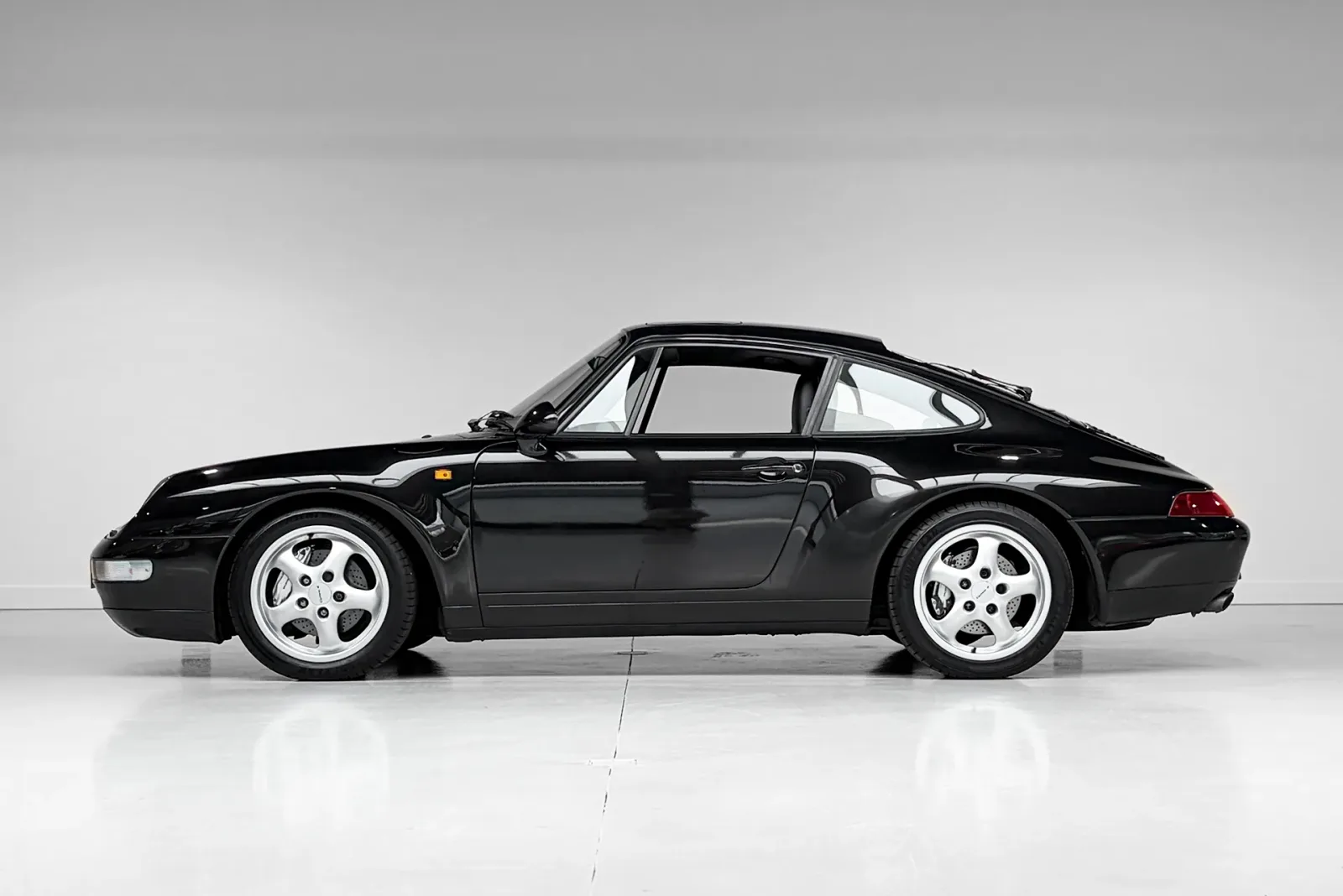 Porsche 911 (1995) — foto 1
