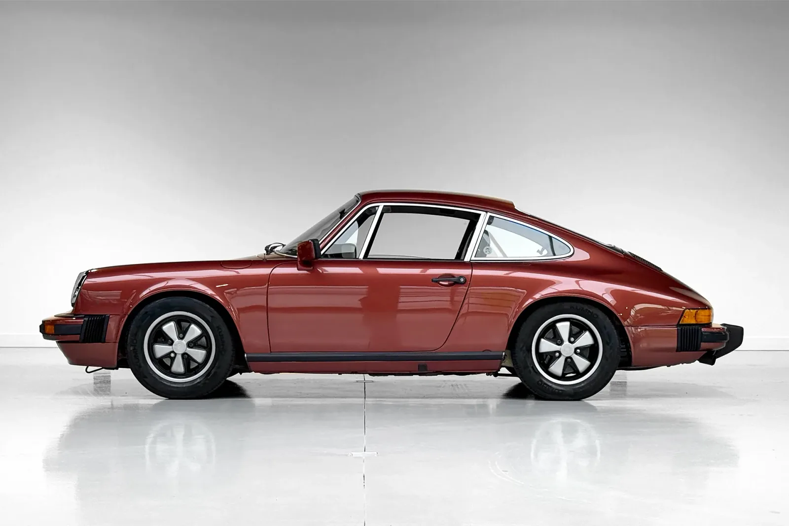Porsche 911 (1977) — foto 1