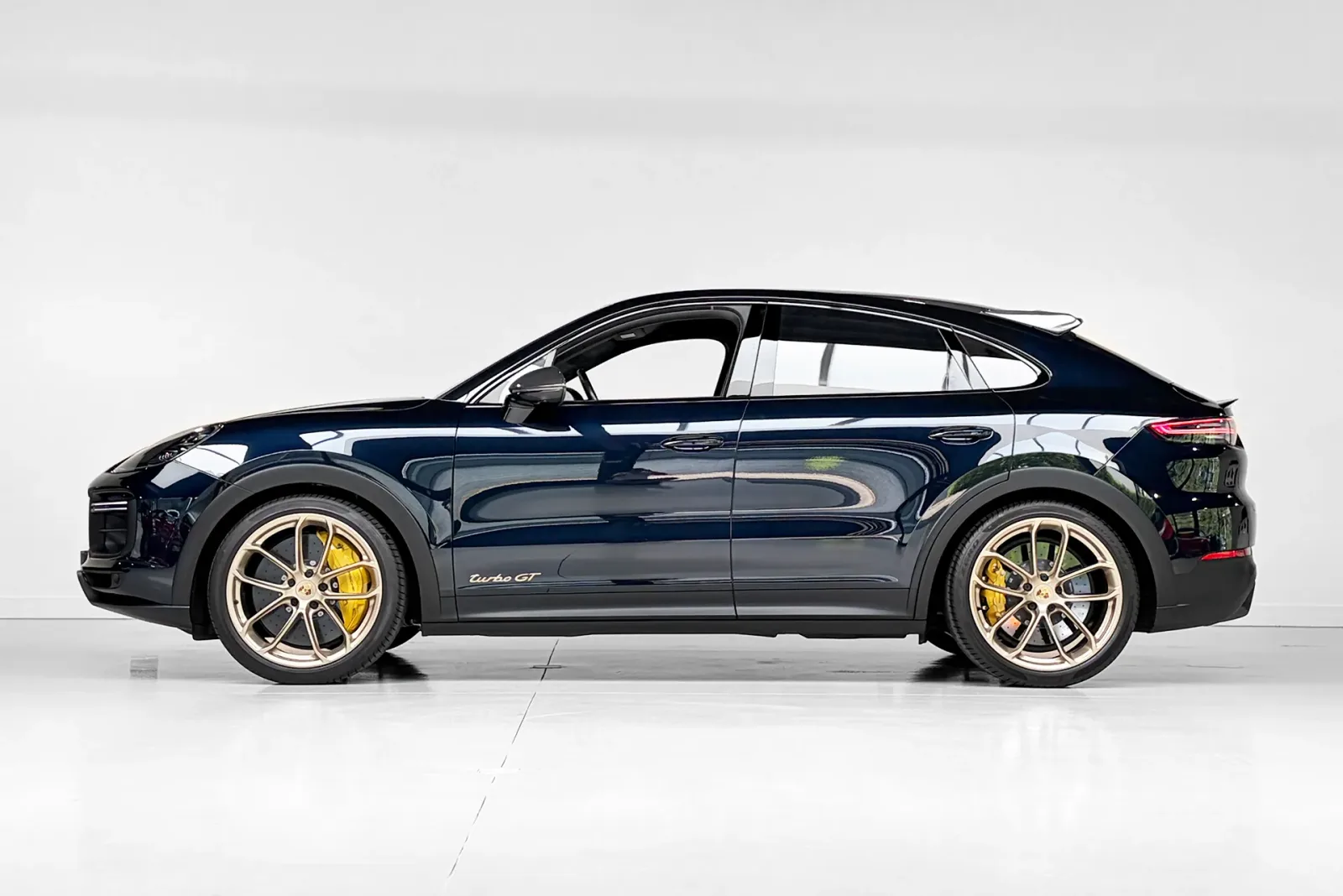 Porsche Cayenne (2022) — foto 1
