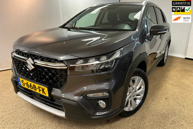 Suzuki S-Cross (2023)