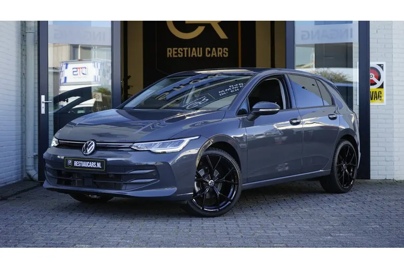 Volkswagen Golf (2025)