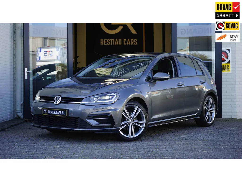 Volkswagen Golf (2018) — foto 1